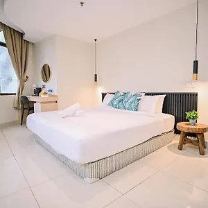 Swing & Pillows - Masjid Jamek Hotel
